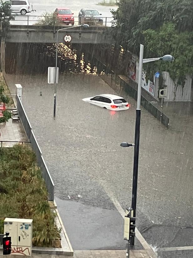 "Wasser stand bis zum Nabel": Hollabrunn nach Unwetterchaos Katastrophengebiet