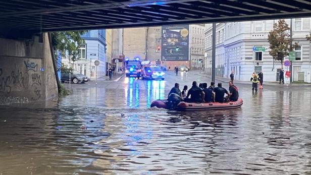 Regenrekord in Wien brachte Menschen in Lebensgefahr