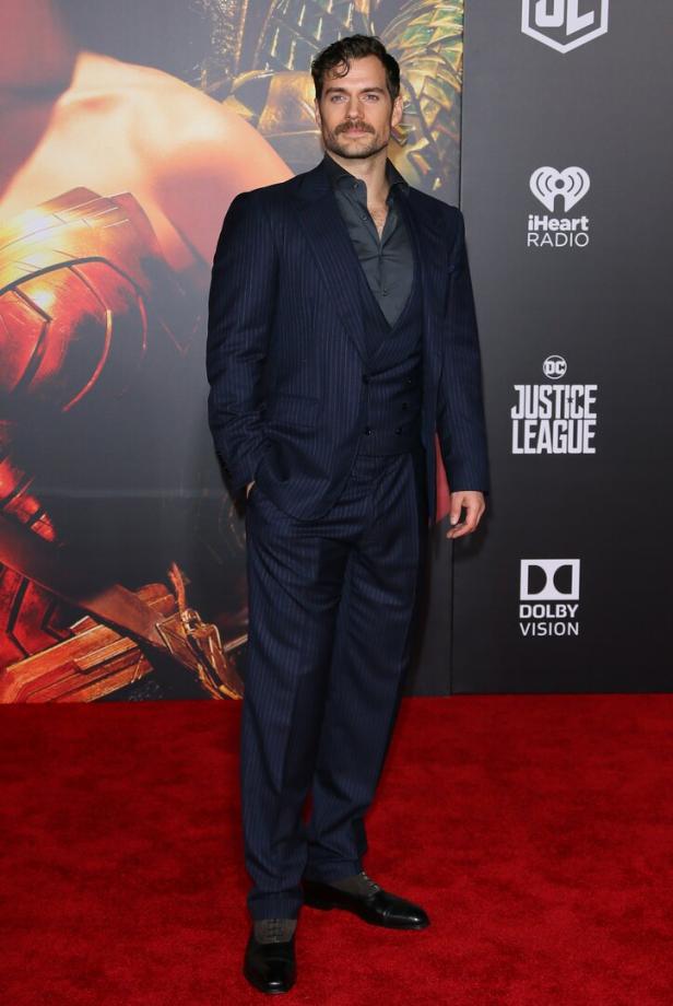 Henry Cavill auf dem roten Teppich bei der Premiere von „Justice League“.