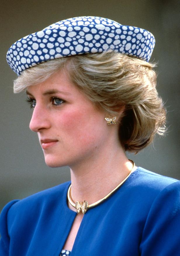 Prinzessin Diana mit den Schmetterlingsohrringen.