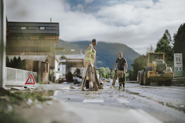 Nach Unwetter: Bundesheer rückt in St. Anton am Arlberg an