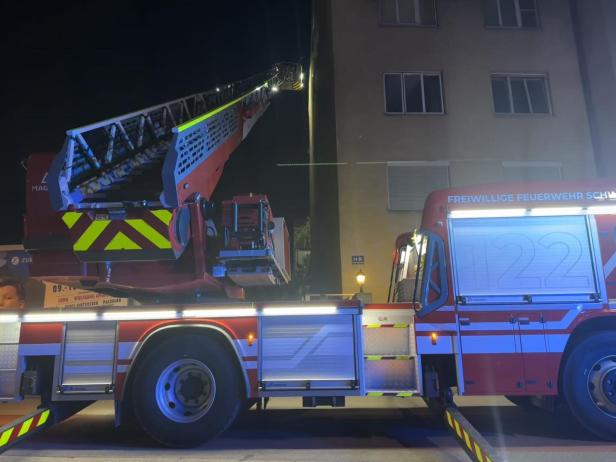 Eineinhalb Stunden um Hilfe geschrien: Mann von Feuerwehr befreit