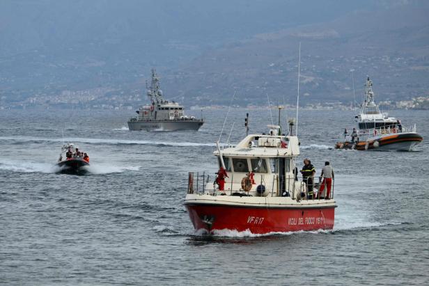 ITALY-MARITIME-ACCIDENT-BRITAIN