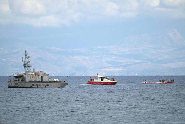 ITALY-MARITIME-ACCIDENT-BRITAIN