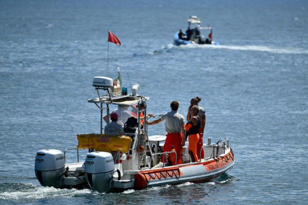 ITALY-MARITIME-ACCIDENT-BRITAIN