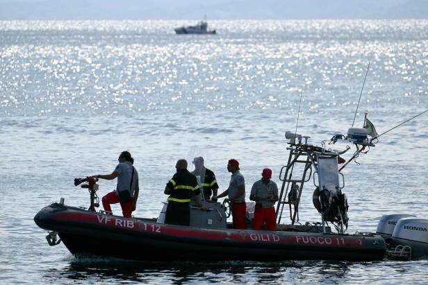 ITALY-MARITIME-ACCIDENT-BRITAIN