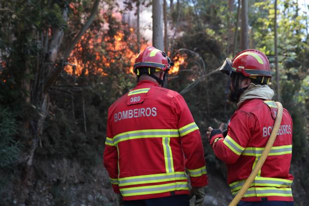 Brand im Urlaubsparadies: 200 Menschen mussten ihre Häuser verlassen