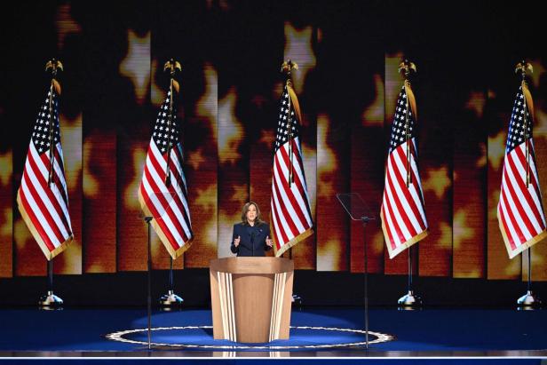 TOPSHOT-US-VOTE-POLITICS-DEMOCRATIC-CONVENTION