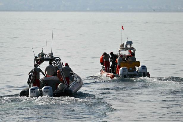 ITALY-MARITIME-ACCIDENT-BRITAIN