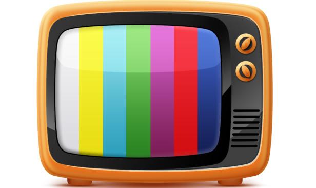 Ein orangefarbener Fernseher zeigt ein Testbild mit vertikalen Farbstreifen.