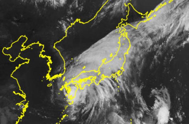 JAPAN-WEATHER-TYPHOON-CLIMATE