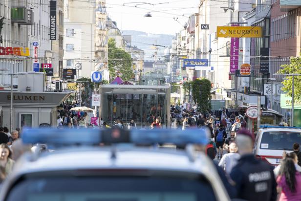 ++ THEMENBILD ++ LOKALAUGENSCHEIN ZUR WAFFENVERBOTSZONE IN WIEN-FAVORITEN