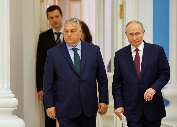 Der ungarische Ministerpräsident Viktor Orbán und der russische Präsident Wladimir Putin in Moskau am 5. Juli 2024.