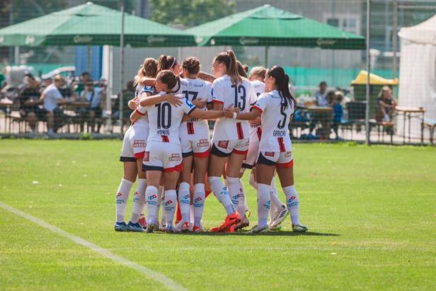 Nach 125 Jahren: Frauen-Team von Rapid startet mit einem Kantersieg