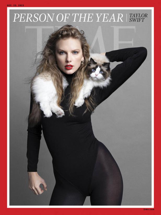 Taylor Swift, „Person of the Year“ des Time Magazine, posiert mit einer Katze auf ihrer Schulter.