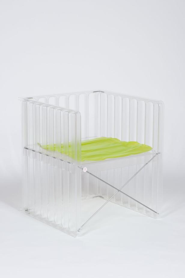 Hocker KM 100 - ein Hocker, beeinflusst von Koloman Moser.
