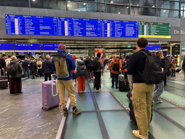 Unwetter sorgt für Öffi-Chaos: U-Bahnlinien bleiben eingeschränkt