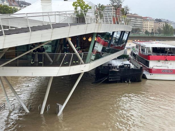 "Land unter" in Wien: Wienfluss rauscht "unentschärft" durch die Stadt