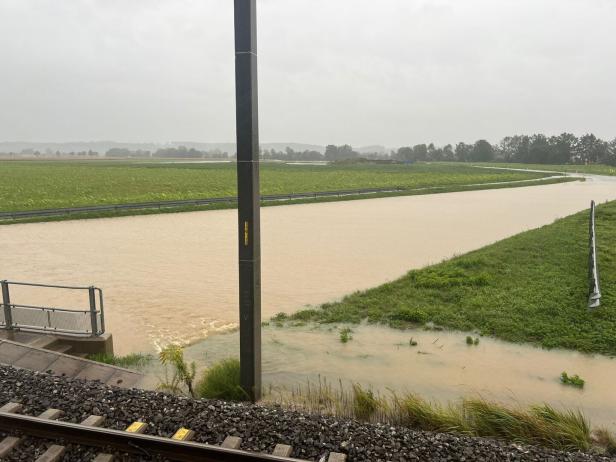 Unwetter: Schwieriges ÖBB-Notprogramm für West- und Südbahnstrecke