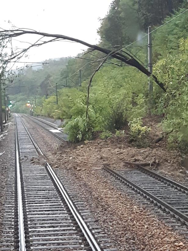 Unwetter: Schwieriges ÖBB-Notprogramm für West- und Südbahnstrecke