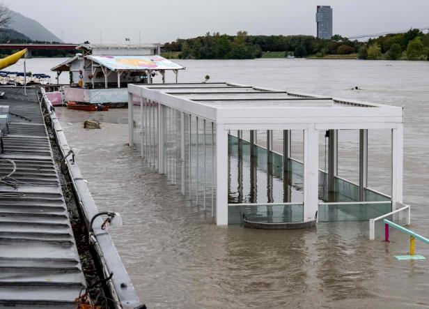 Raus aus der Stadt: Turbulente Szenen am Wiener Hauptbahnhof