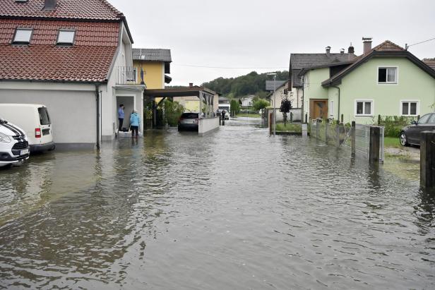 Wasser im Keller, feuchte Wände: So wird das Haus wieder trocken