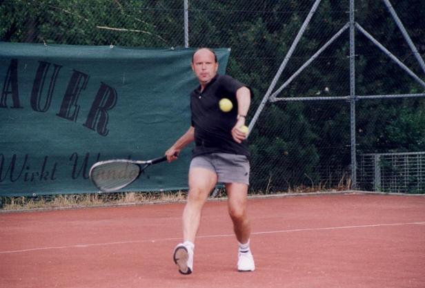 Der "singende Bürgermeister" aus Baden wird 80