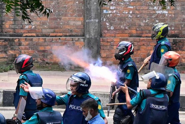 Wie ein Nobelpreisträger Bangladesch wieder auf Schiene bringen will