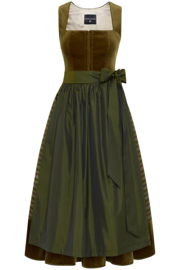 Ein olivgrünes Dirndl mit Samtoberteil und glänzendem Rock, gebunden mit einer Schleife.