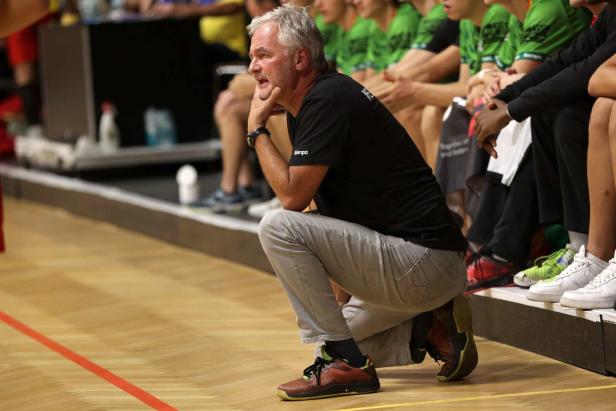 Niederlagenserie für Westwien: Die Handball-Lehrlinge zahlen Lehrgeld