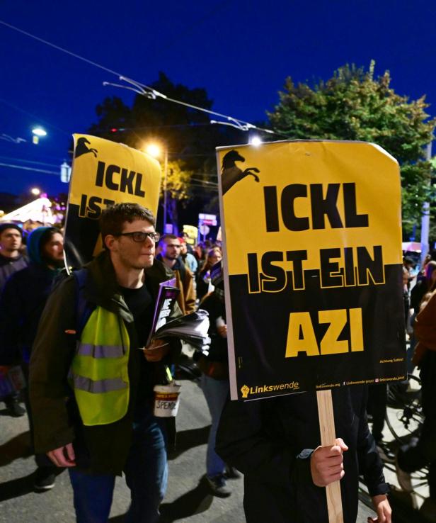 "Niemals Kickl" – Demonstration gegen FPÖ vor Parlament