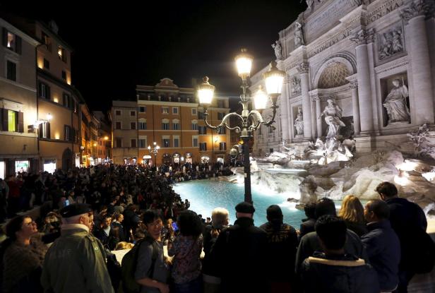 Rom feiert restaurierten Trevi-Brunnen