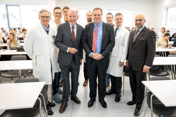 Start für Medizinstudium in Wr. Neustadt: Drei neue Uni-Kliniken