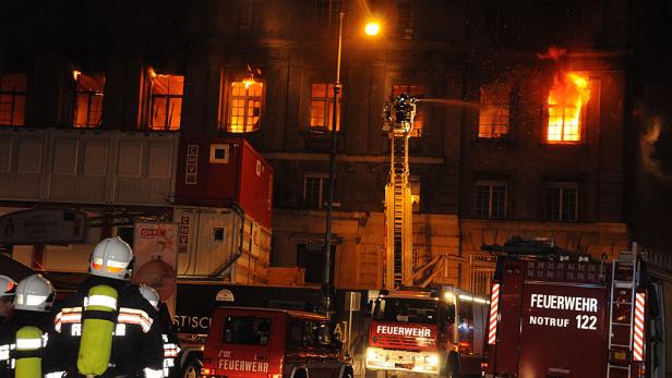 Nächtlicher Großbrand in Wiener Innenstadt