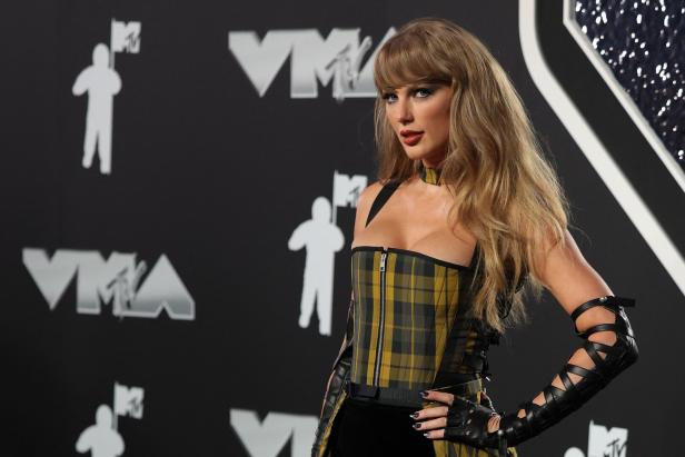 Superstar Taylor Swift.