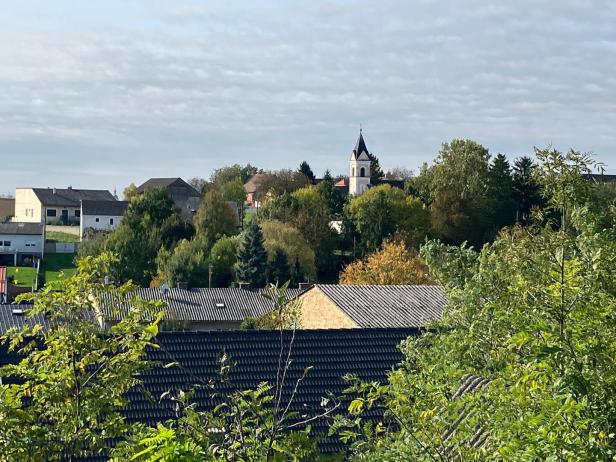 Frau im Weinviertel erstochen und in Keller verschanzt: Verdächtiger nach Explosion tot