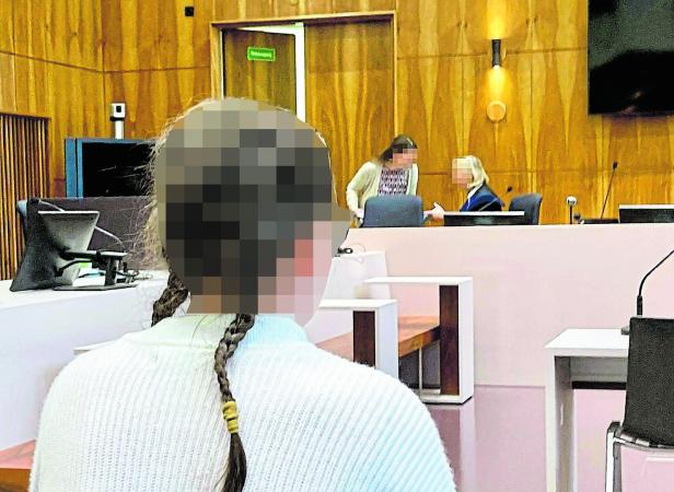 Von TikTok zum Terror: Zwei Jahre Haft für 14-Jährige in Graz