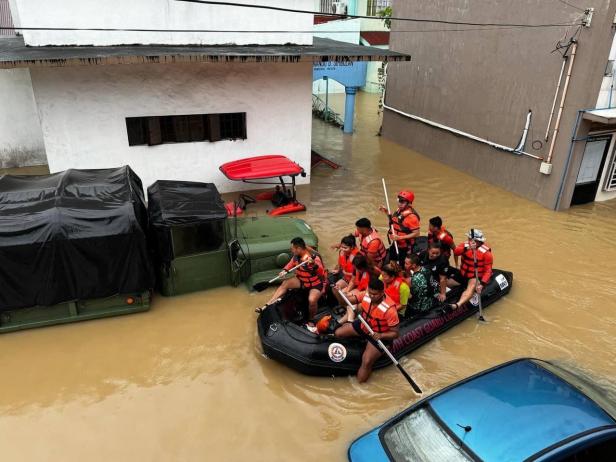 PHILIPPINES-WEATHER-FLOODING