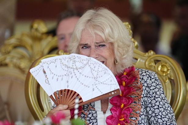 Kurz vor Heimreise aus Samoa: Tränen bei Königin Camilla