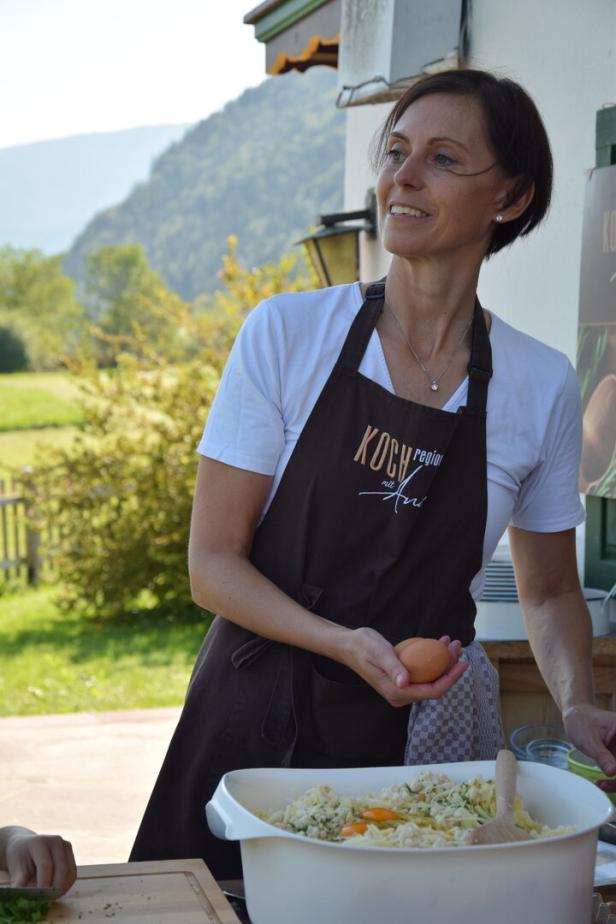 Leidenschaftlich vermittelt Andrea Planer in ihren Workshops Koch- und Backtipps.
