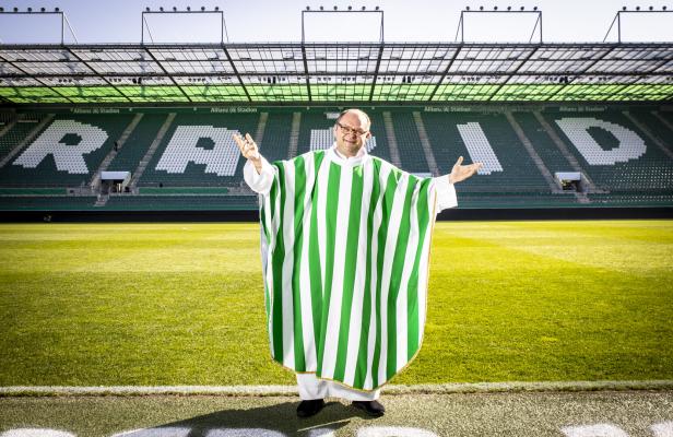 Rapid-Pfarrer Pelczar: Das St. Hanappi gibt es nicht mehr, dafür eine grüne Allianz mit dem Herrgott.