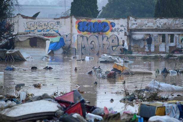 Mehr als 70 Tote: Flut-Katastrophe sorgt für Chaos in Spanien