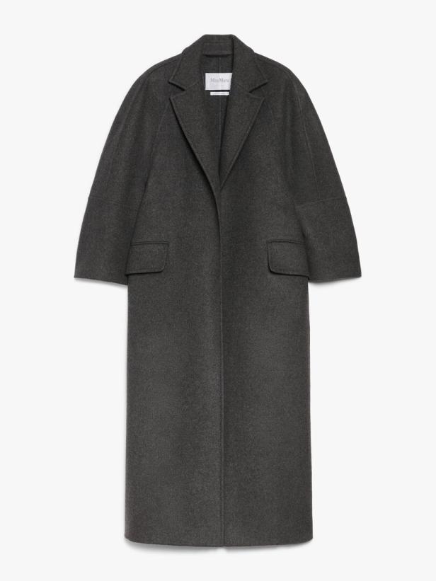 Ein grauer Max Mara Wollmantel vor einem weißen Hintergrund.