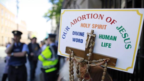 Irland erlaubt erstmals Abtreibungen