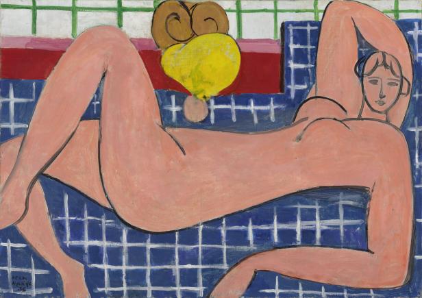 Ein Gemälde von Henri Matisse zeigt eine liegende, rosafarbene weibliche Figur.