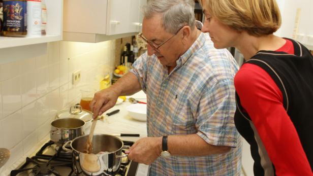 Teddy Podgorski kocht Aalsuppe