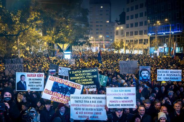 Protestaufmarsch: Tausende demonstrierten gegen slowakische Regierung