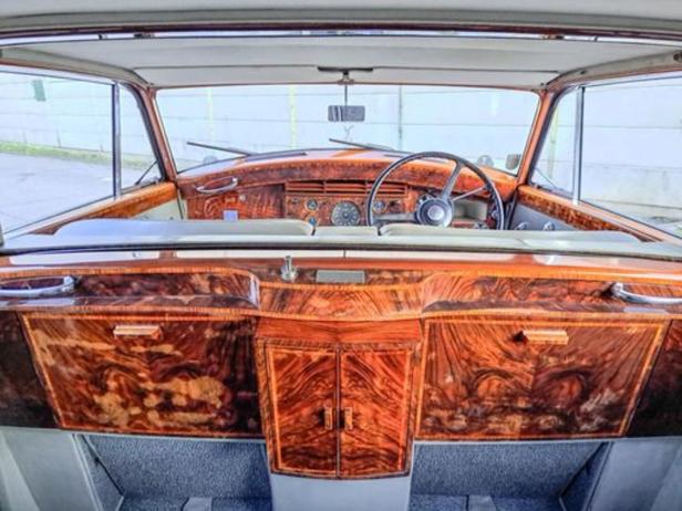 Rolls-Royce von Maler Ernst Fuchs: So teuer wurde er nun ersteigert