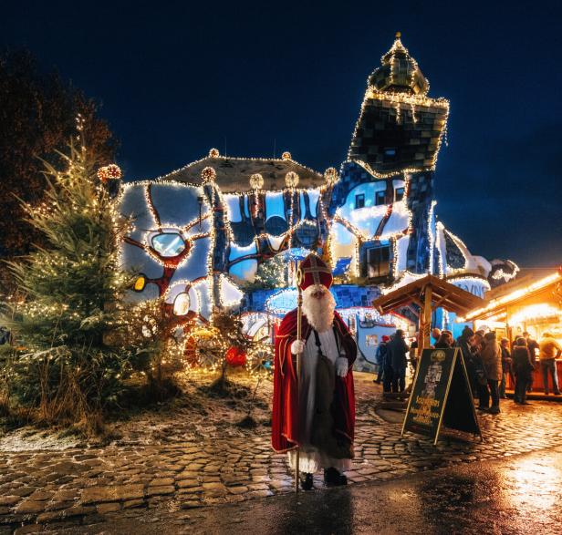 Adventlich funkelnd: KunstHausAbensberg von Hundertwasser