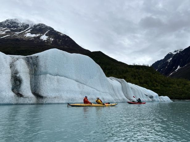 Unterwegs vor Alaska: Hinter den Kulissen eines Kreuzfahrtschiffes